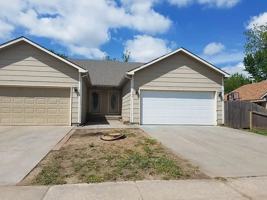 featured image of 125 N Florence St