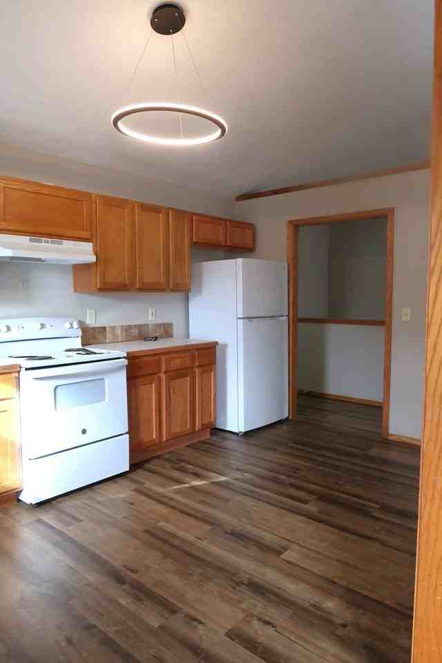 125 N Florence St - Photo 6 of 15