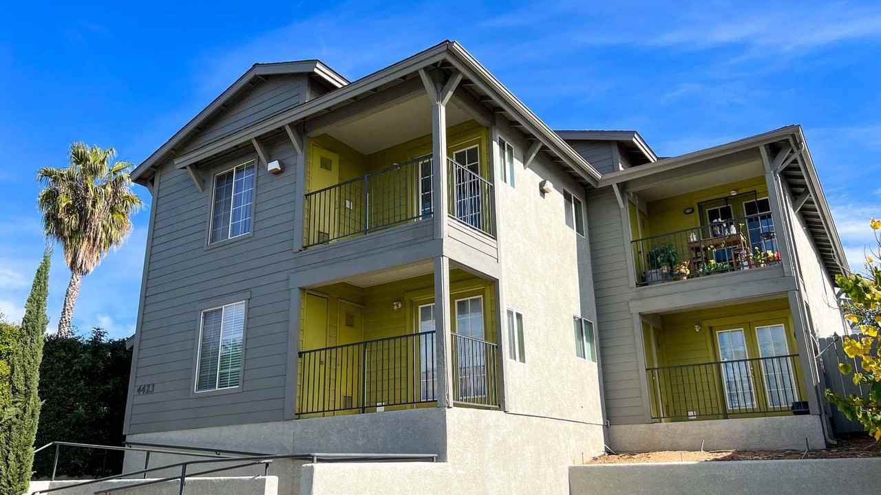 BV 49th St - Photo 2 of 3