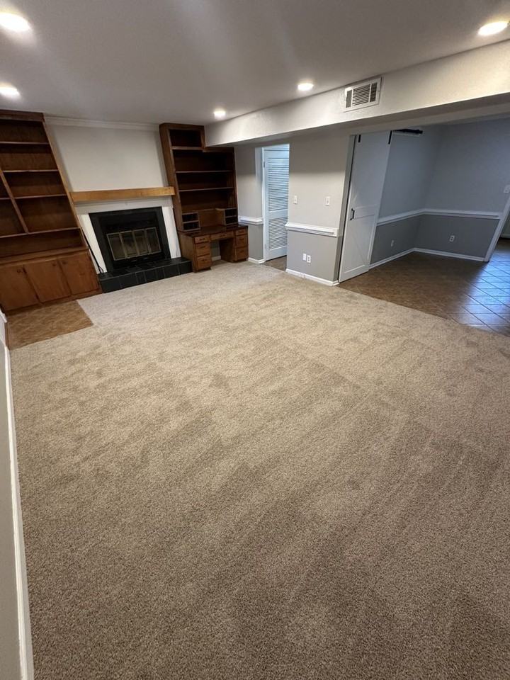 6553 New Market Way - Photo 4 of 16