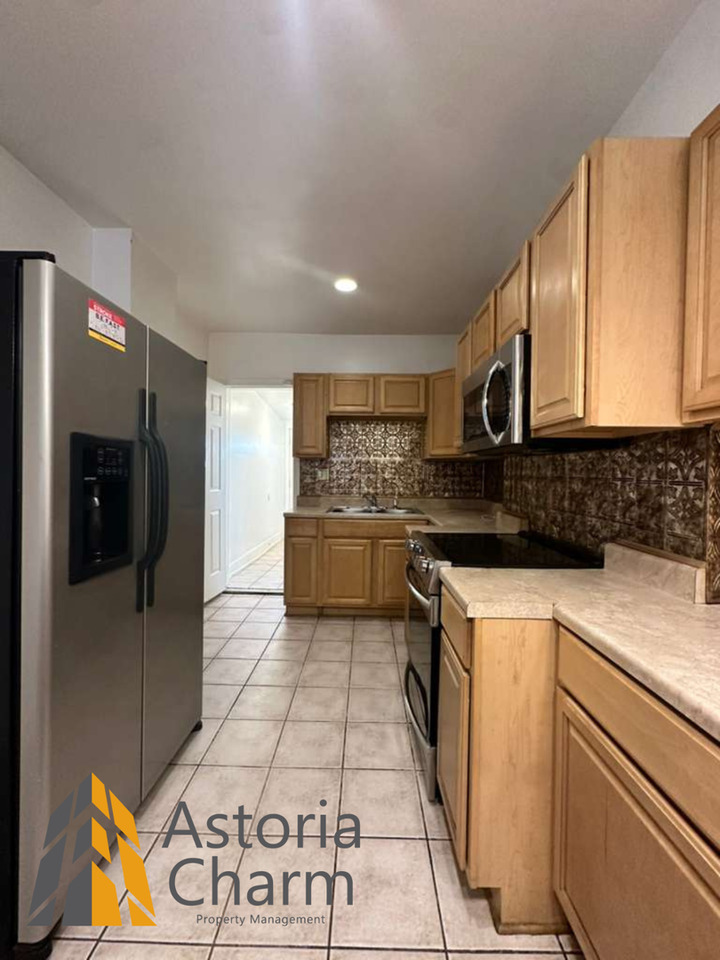 1442 N Aisquith St - Photo 2 of 33