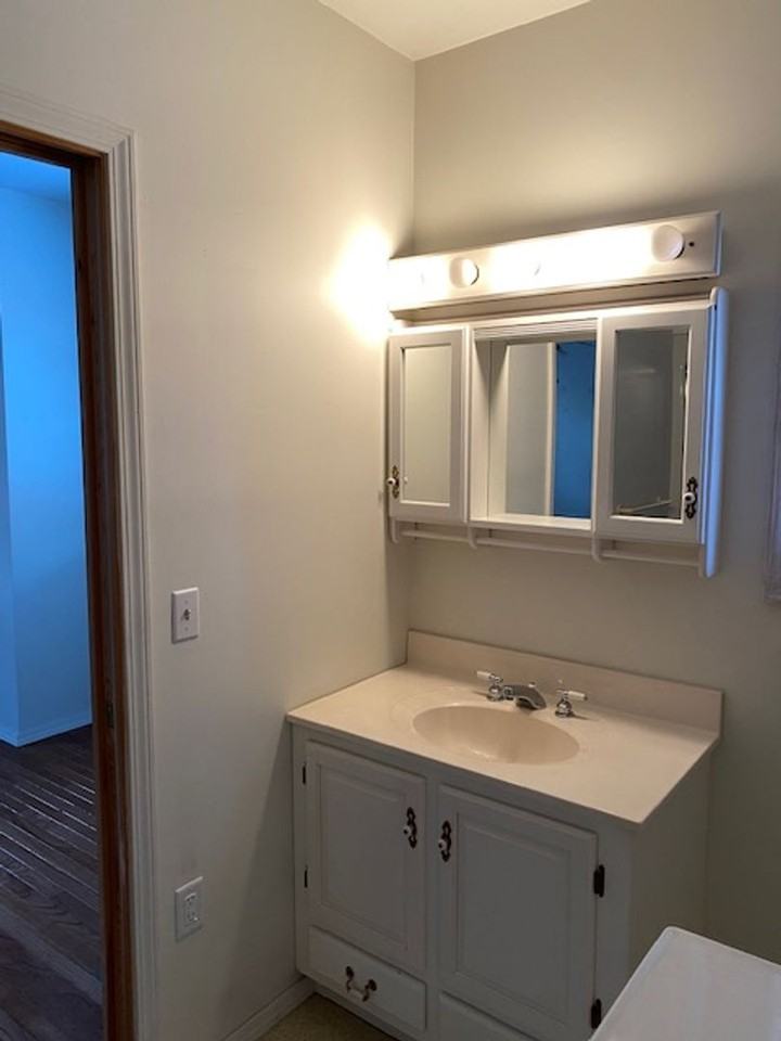 2209 Manley Ave - Photo 7 of 15