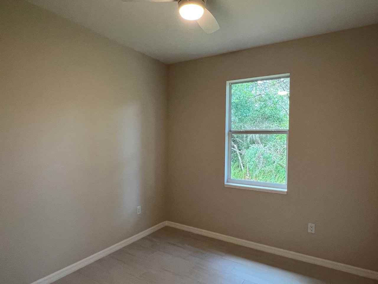 5825 Gainsboro St - Photo 6 of 18