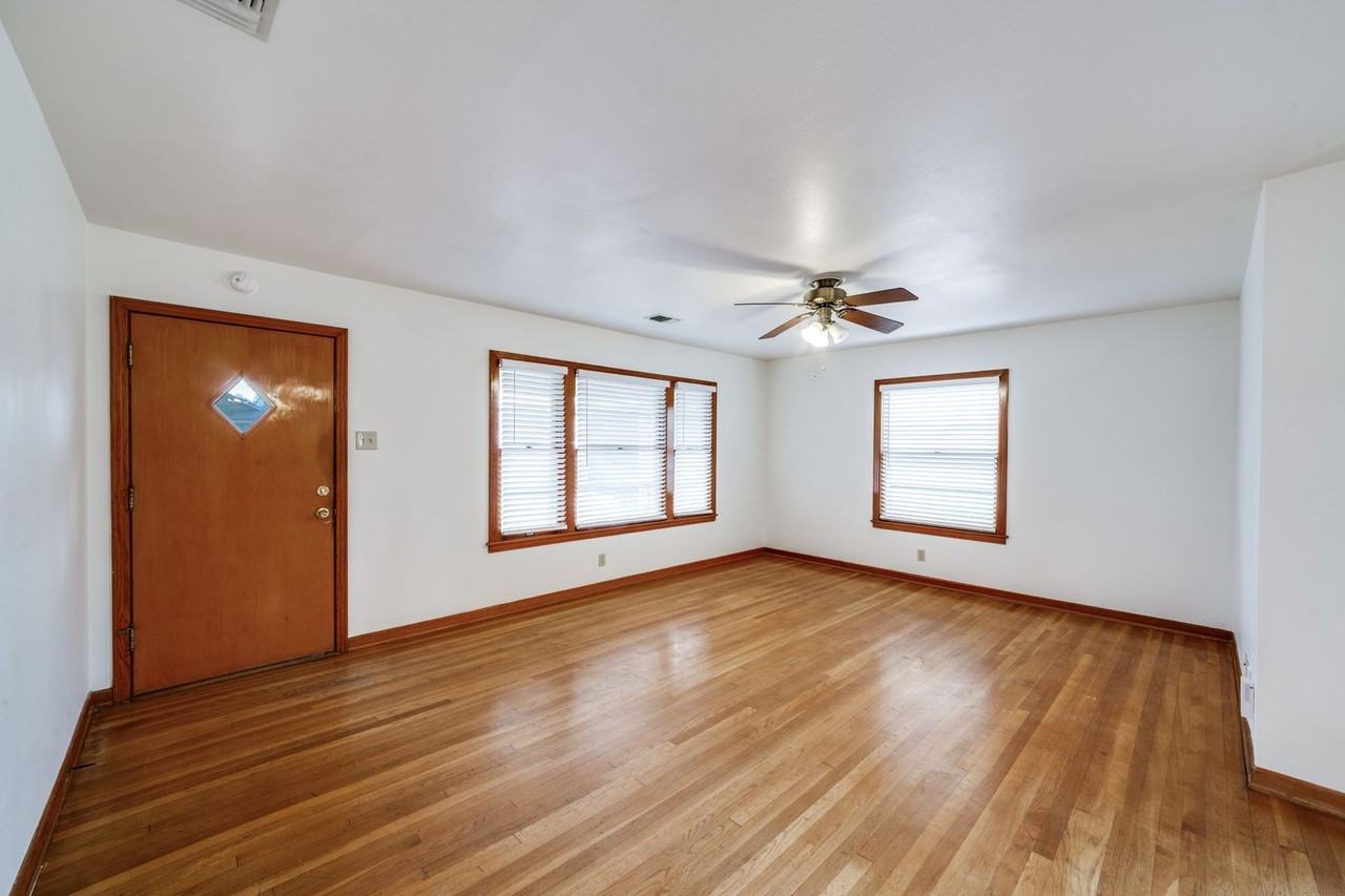 203 Sullivan Dr - Photo 6 of 25