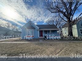featured image of 109 S Poplar St