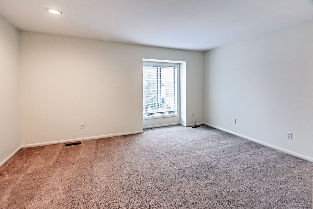 3207 Champions Dr - Photo 4 of 18