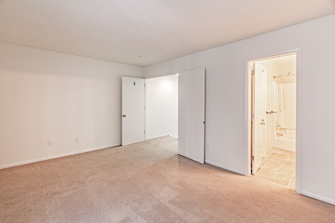 3207 Champions Dr - Photo 6 of 18