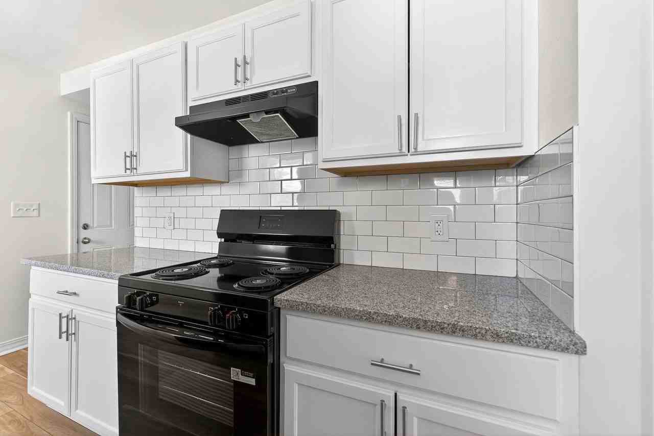 2632 Beulah Rd - Photo 3 of 11