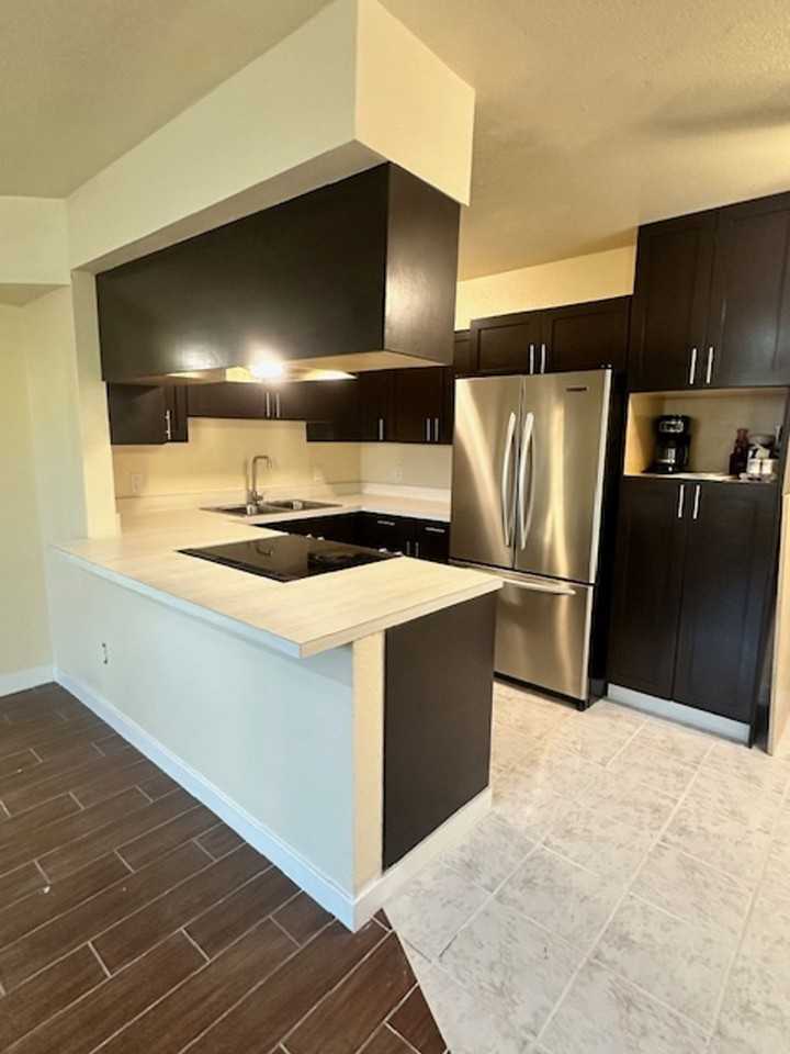 4920 Stanley Ave - Photo 3 of 12