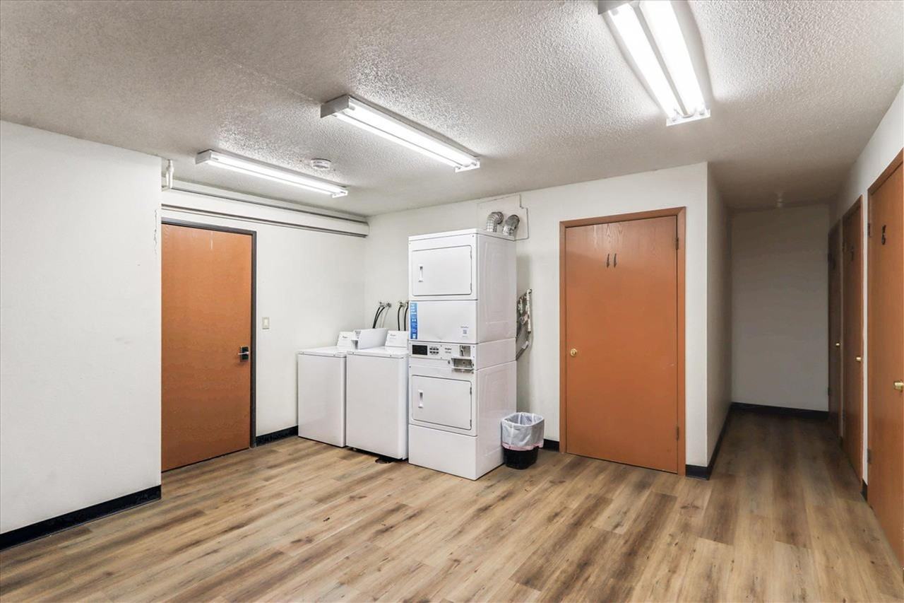 632 S. Dodge Street Apartments - Photo 3 of 22