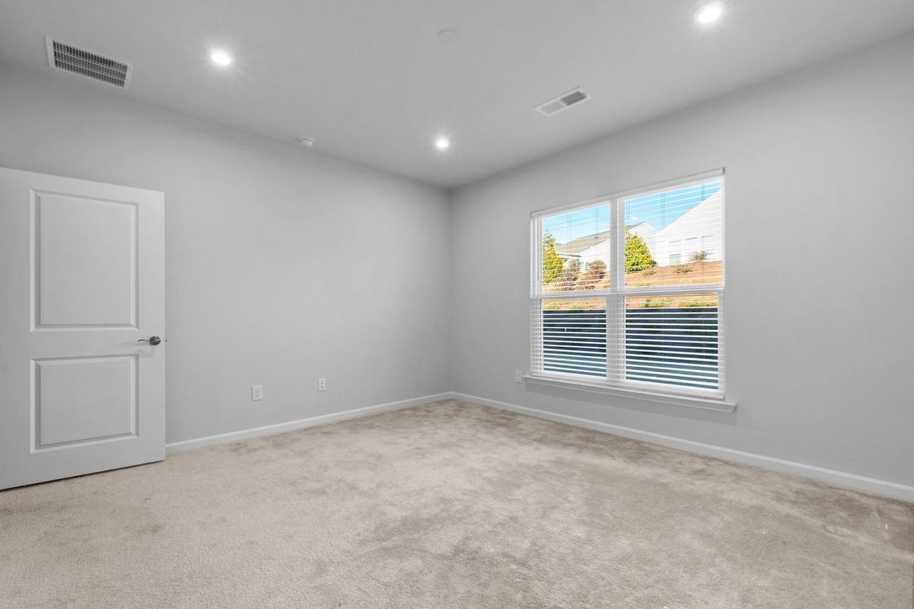 123 Alcovy Ct - Photo 7 of 19