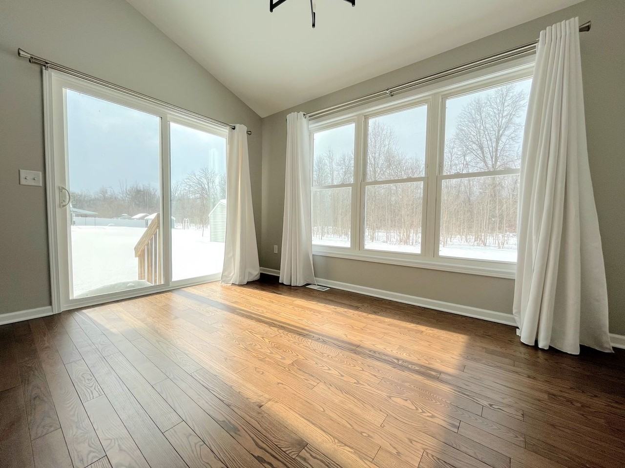 140 Cherry Laurel Ln - Photo 3 of 21