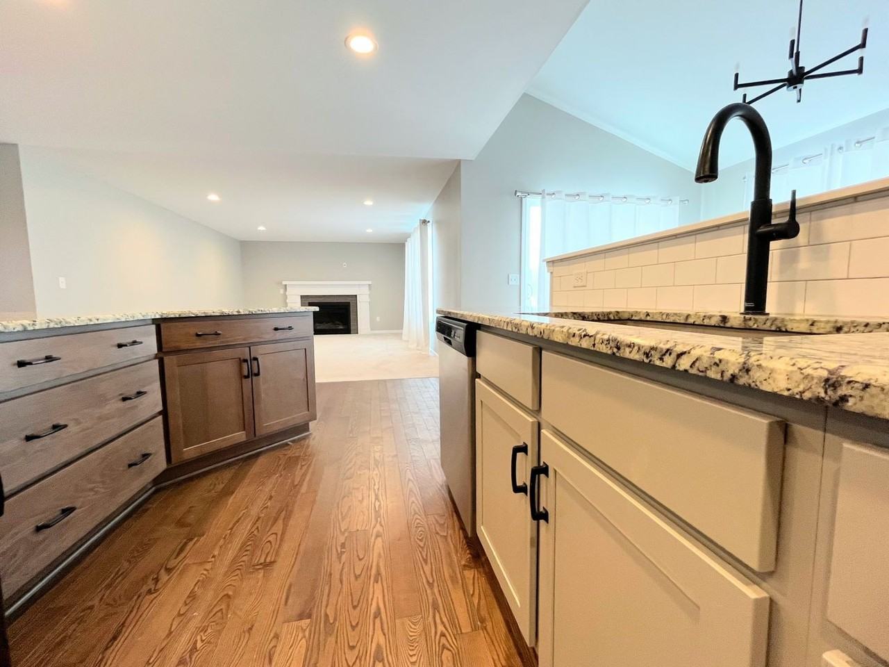 140 Cherry Laurel Ln - Photo 6 of 21