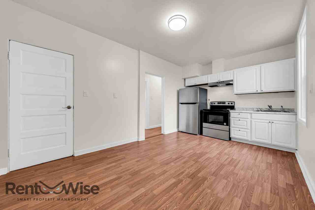 4525 Irving St - Photo 6 of 26