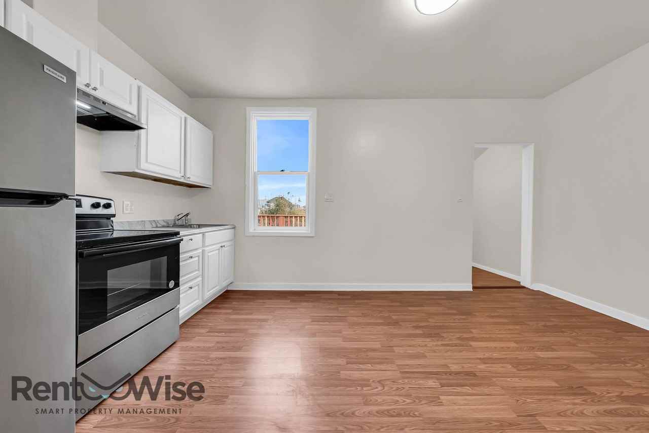 4525 Irving St - Photo 7 of 26