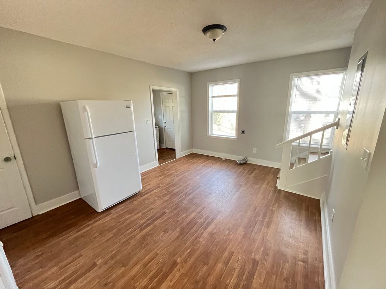 3505 Bradley St Sw - Photo 4 of 15