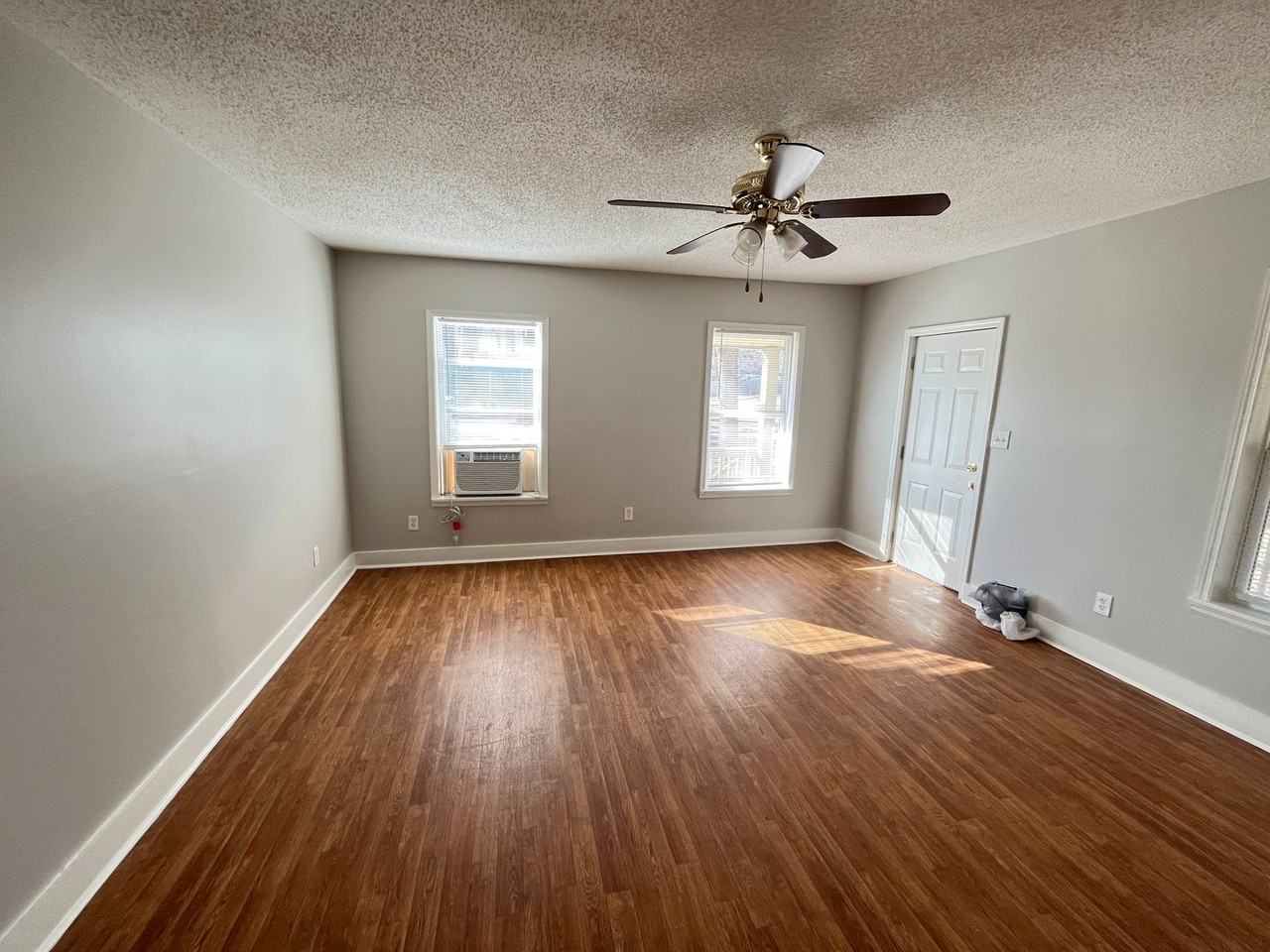 3505 Bradley St Sw - Photo 7 of 15