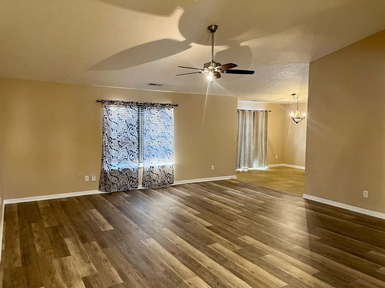 5126 Indigo Ave - Photo 2 of 18