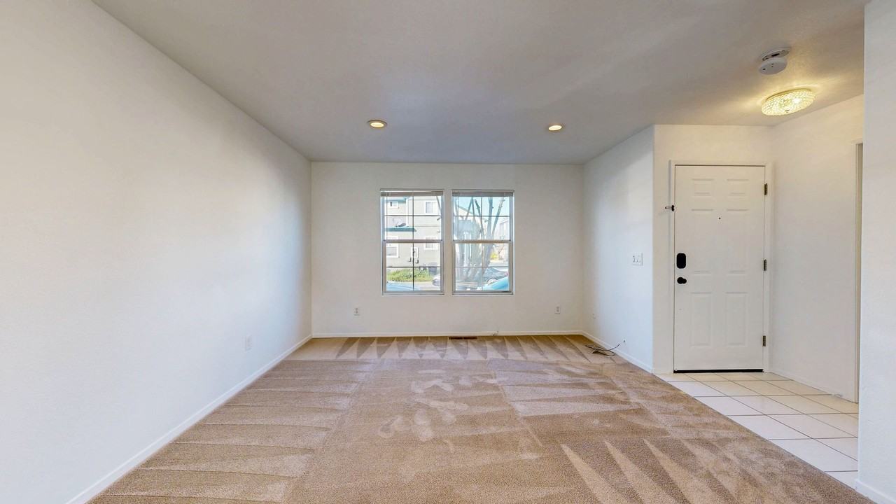 240 Anteeo Way - Photo 7 of 46