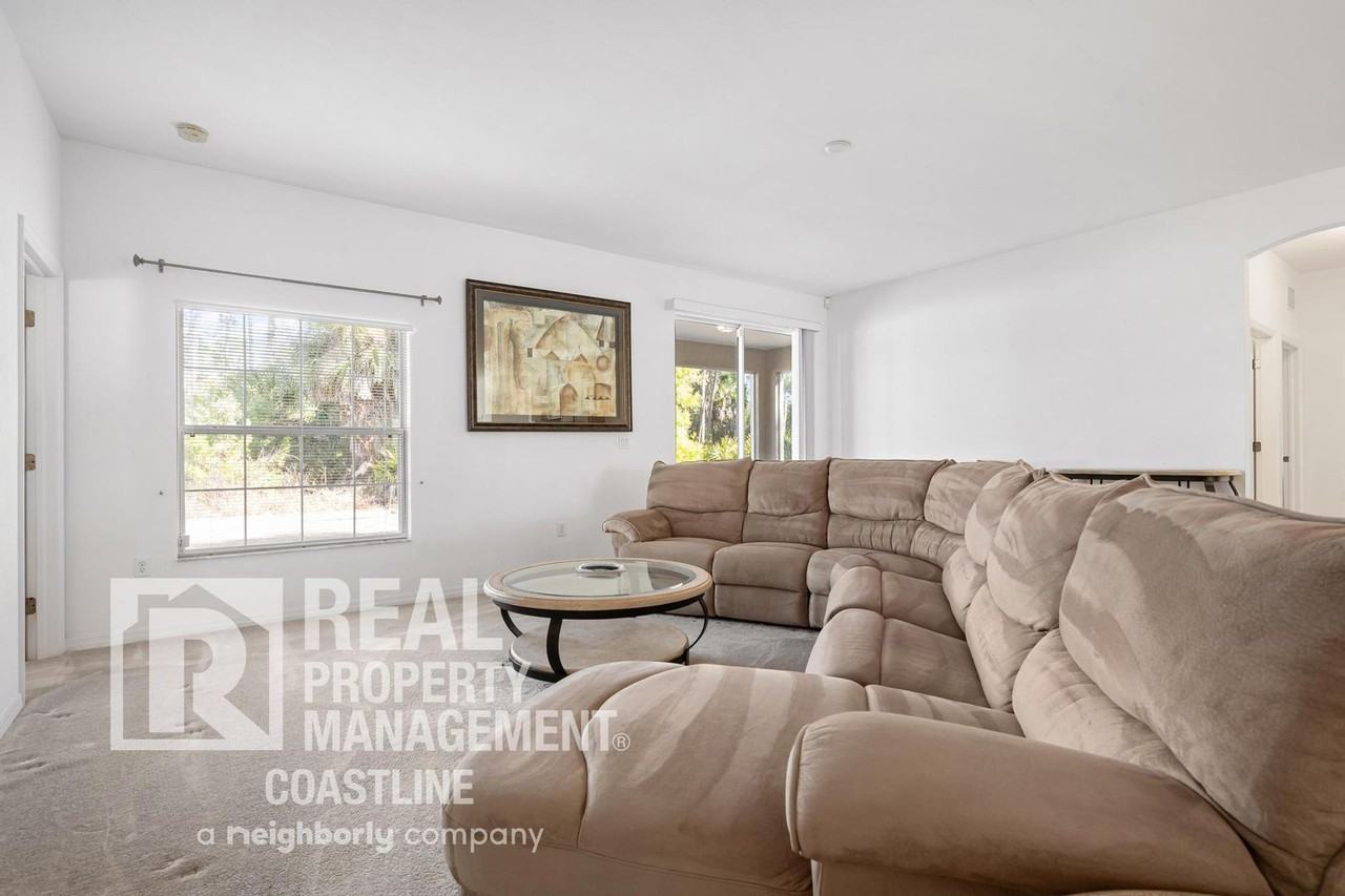 3148 Tishman Ave - Photo 4 of 33