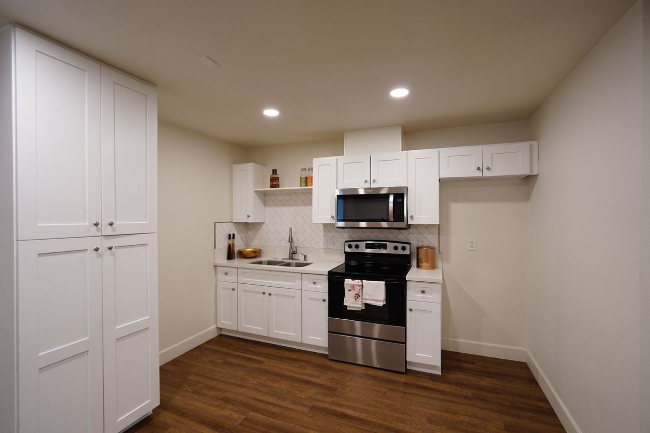 4773 Sierra St - Photo 4 of 17