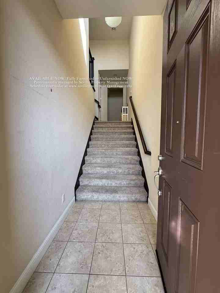 6492 Bayview Dr - Photo 4 of 50