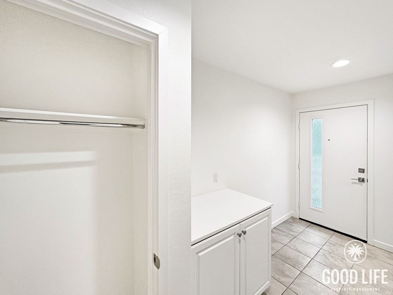 10890 Portsmouth St - Photo 3 of 44