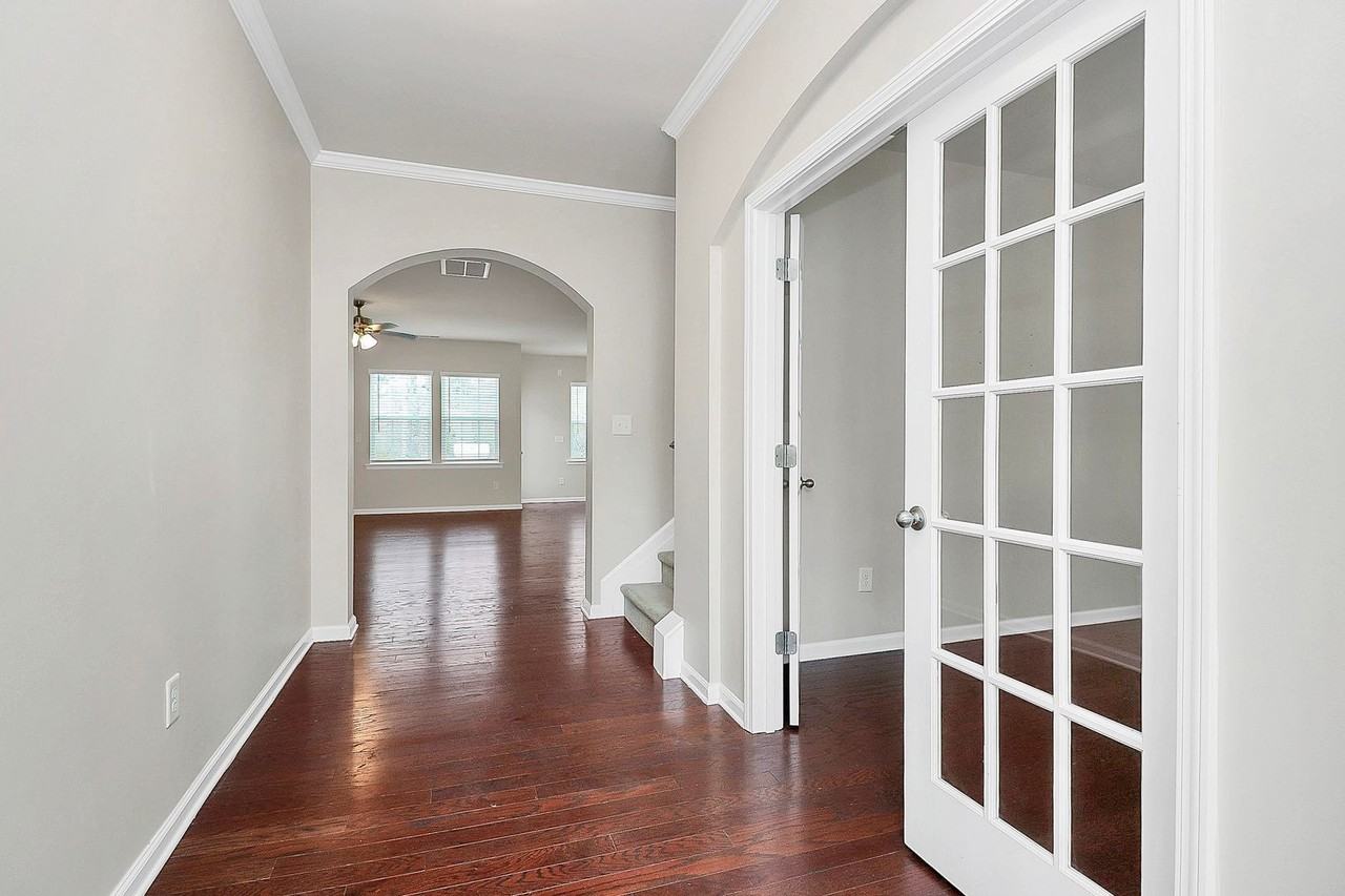 10322 Winyah Bay Ln - Photo 2 of 39