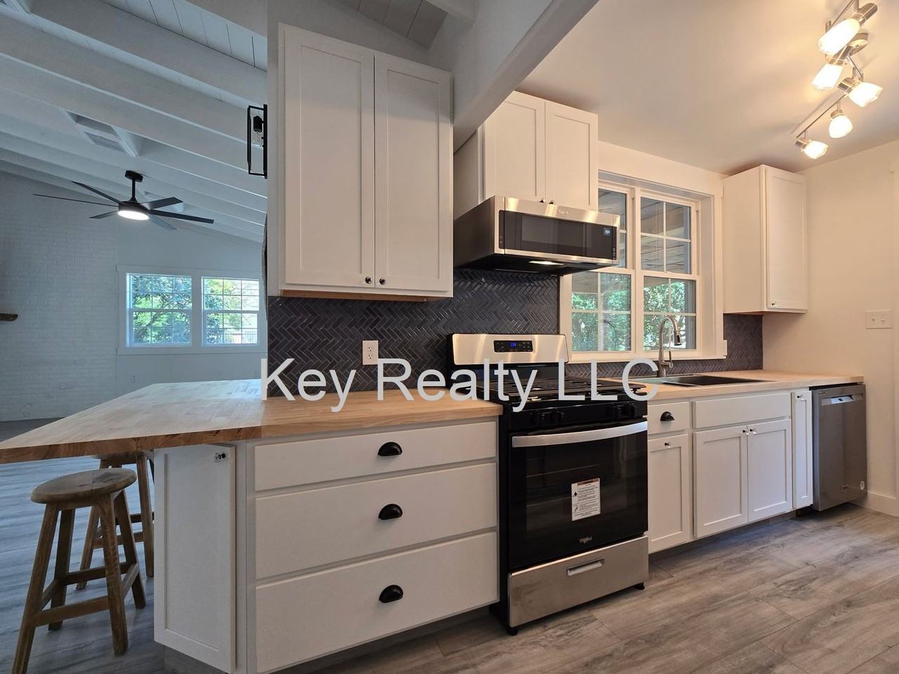 2608 Horseshoe Dr - Photo 6 of 14