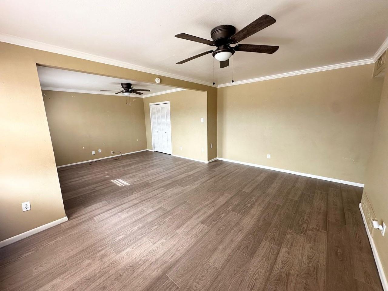 1813 Petroleum Dr - Photo 2 of 13