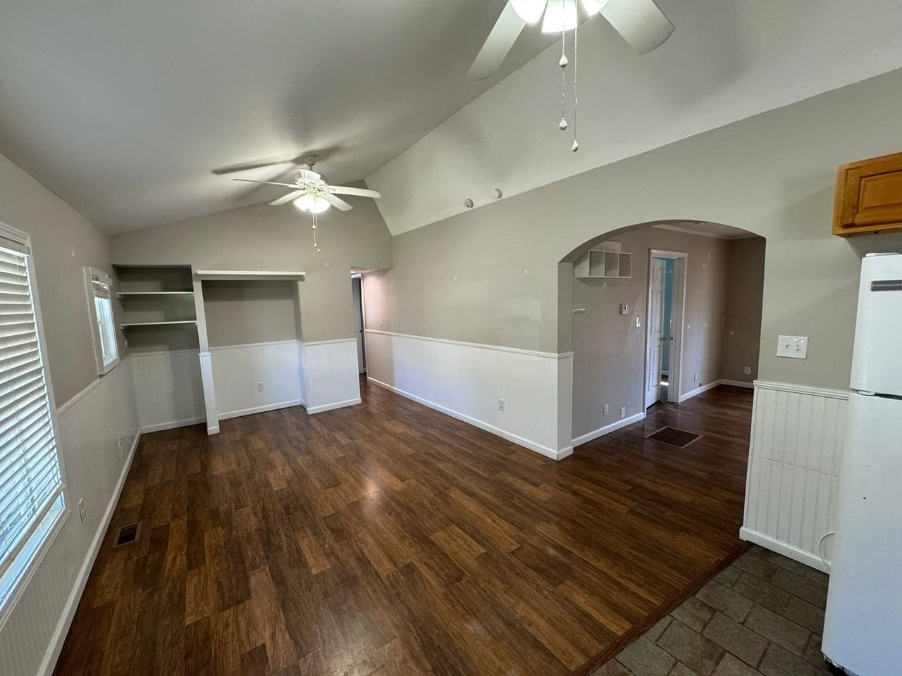 236 Arch St - Photo 5 of 24