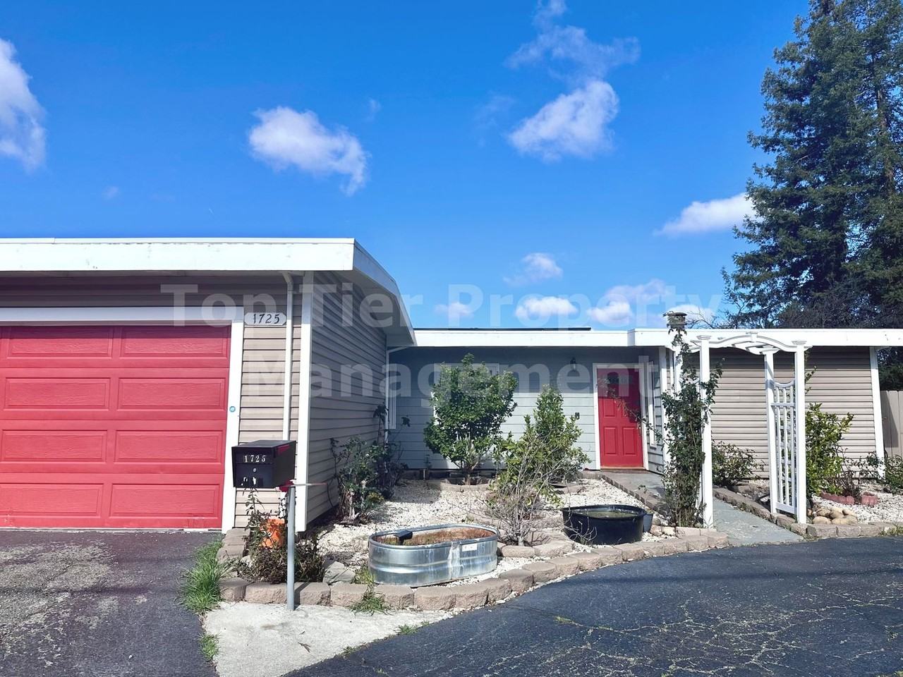 1725 David Ave - Photo 2 of 17