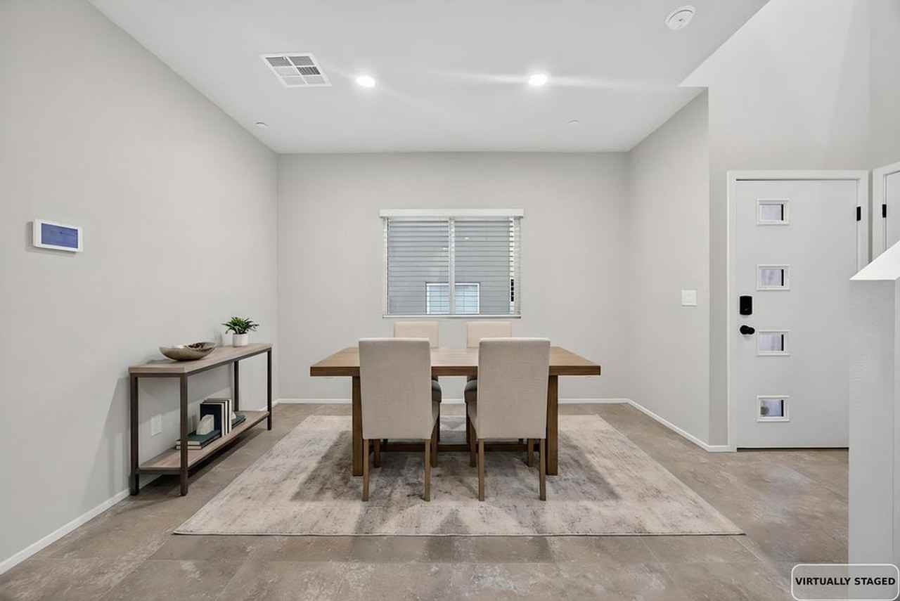 4472 Sapphire Moon Ave - Photo 6 of 50