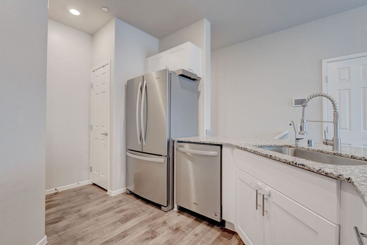 4735 Ridgeley Ave #101 - Photo 3 of 35