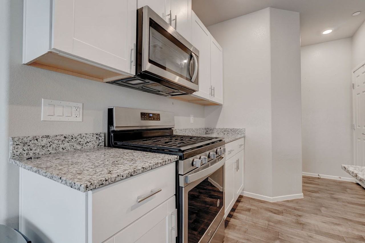 4735 Ridgeley Ave #101 - Photo 6 of 35