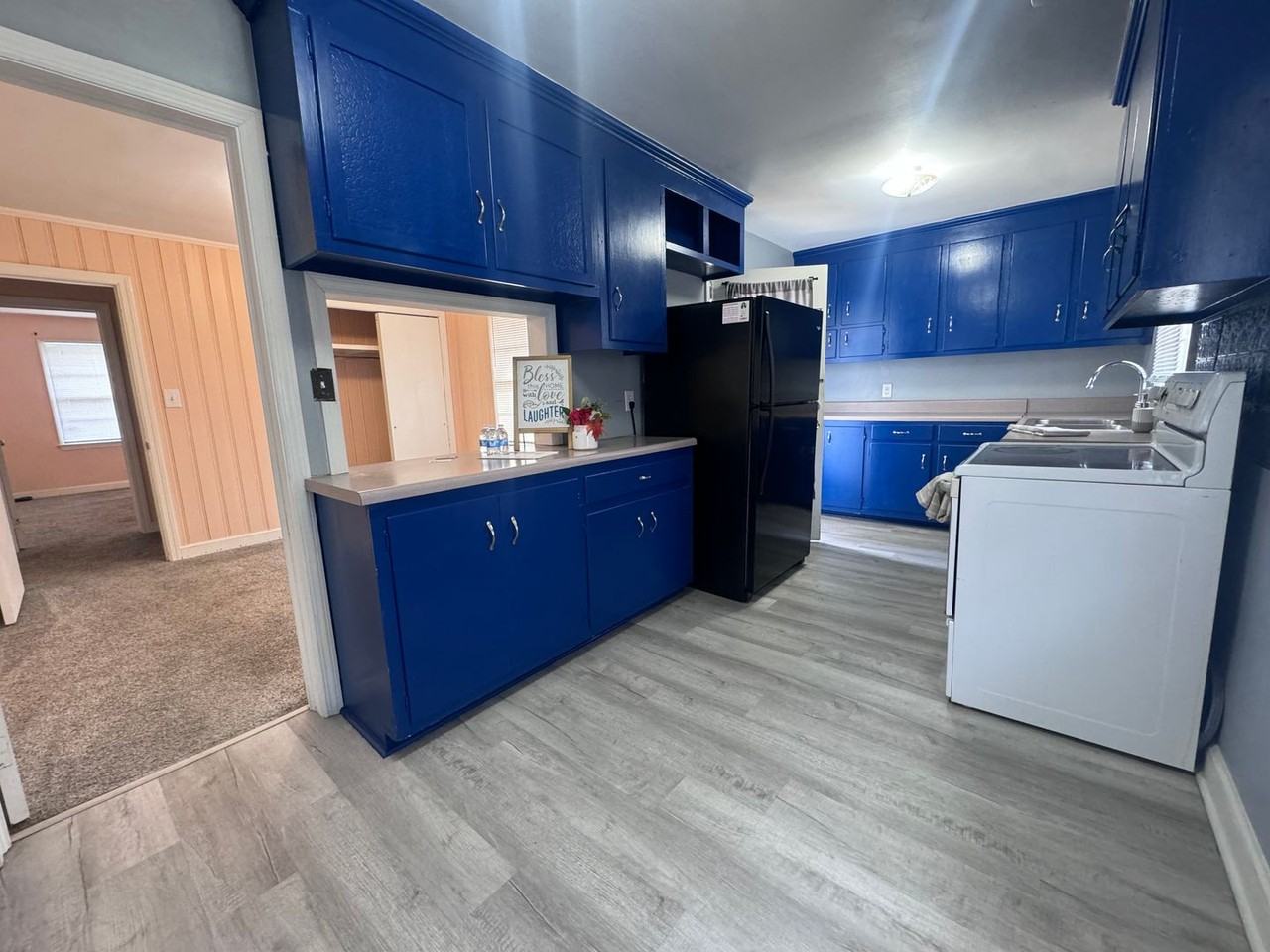 302 Brookwood Ave - Photo 3 of 27