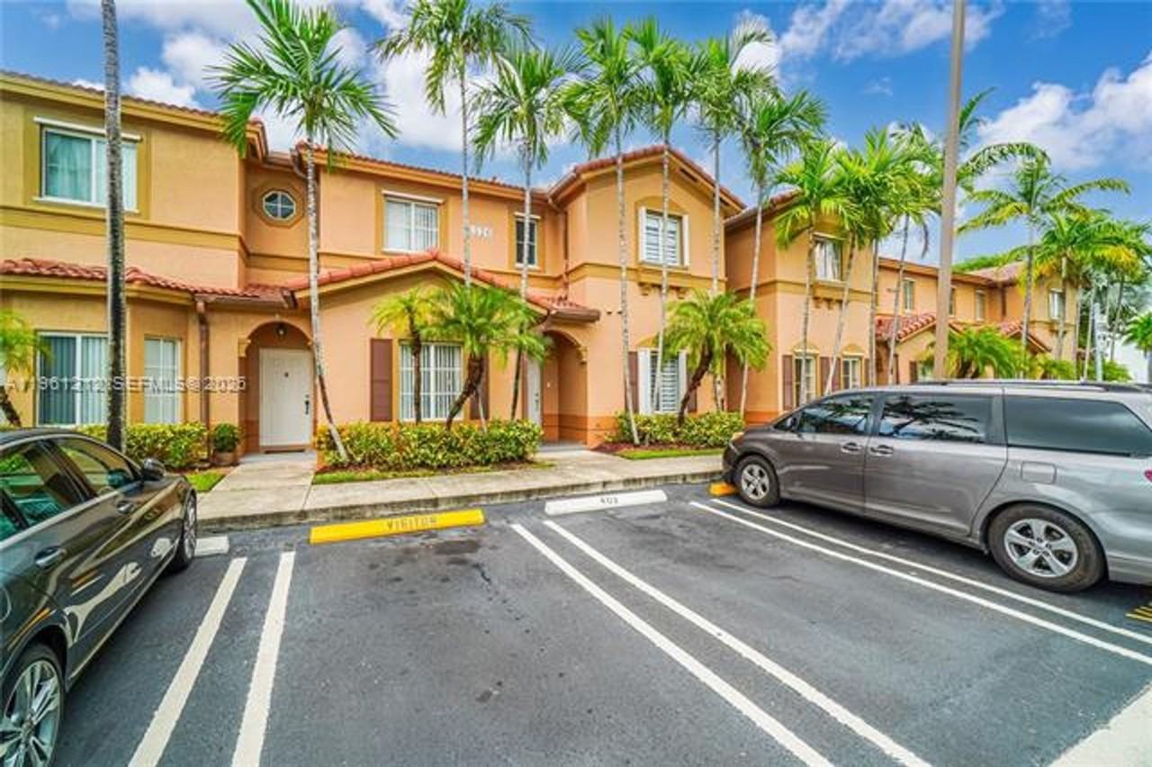 8526 8526 NW 107th Psge th 4-40 #40 - Photo 2 of 30