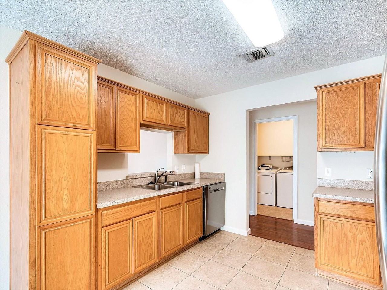 809 Birkhill Trl - Photo 5 of 28