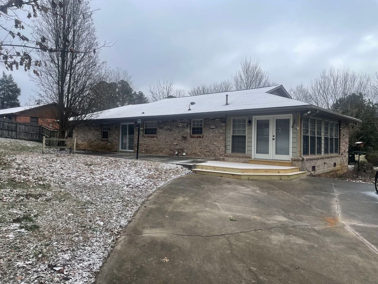 3801 Seeber Dr - Photo 2 of 24