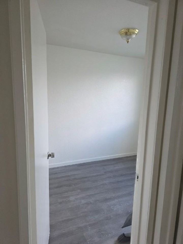 16594 Orange Way - Photo 6 of 11