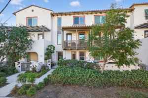 featured image of 374 Serra St