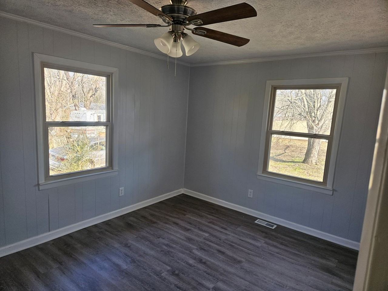 617 Chitwood Dr - Photo 5 of 16