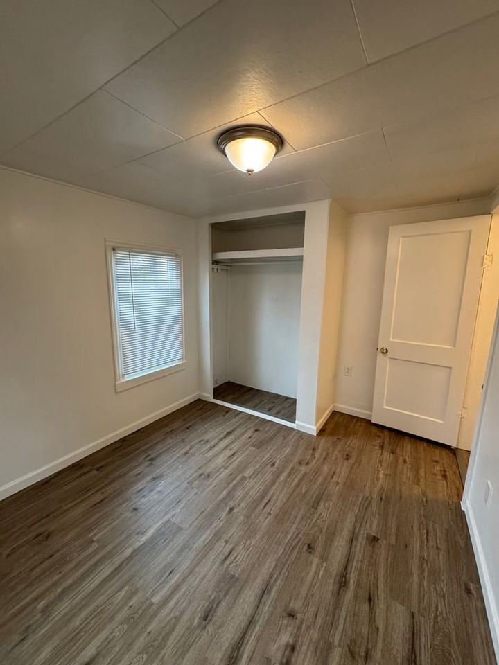 1508 Nw Eden St - Photo 5 of 9