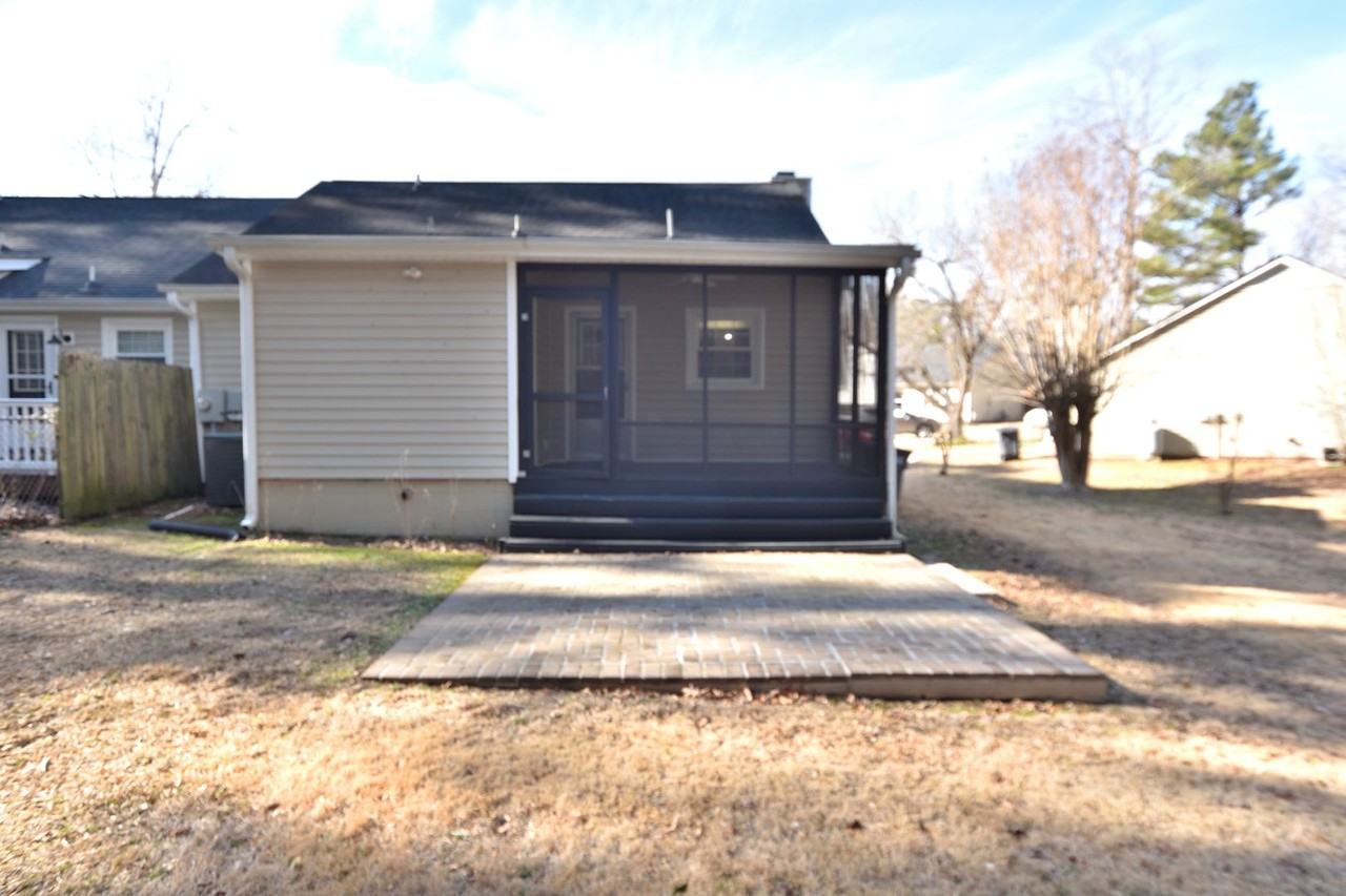 253 Browning Ln - Photo 2 of 20