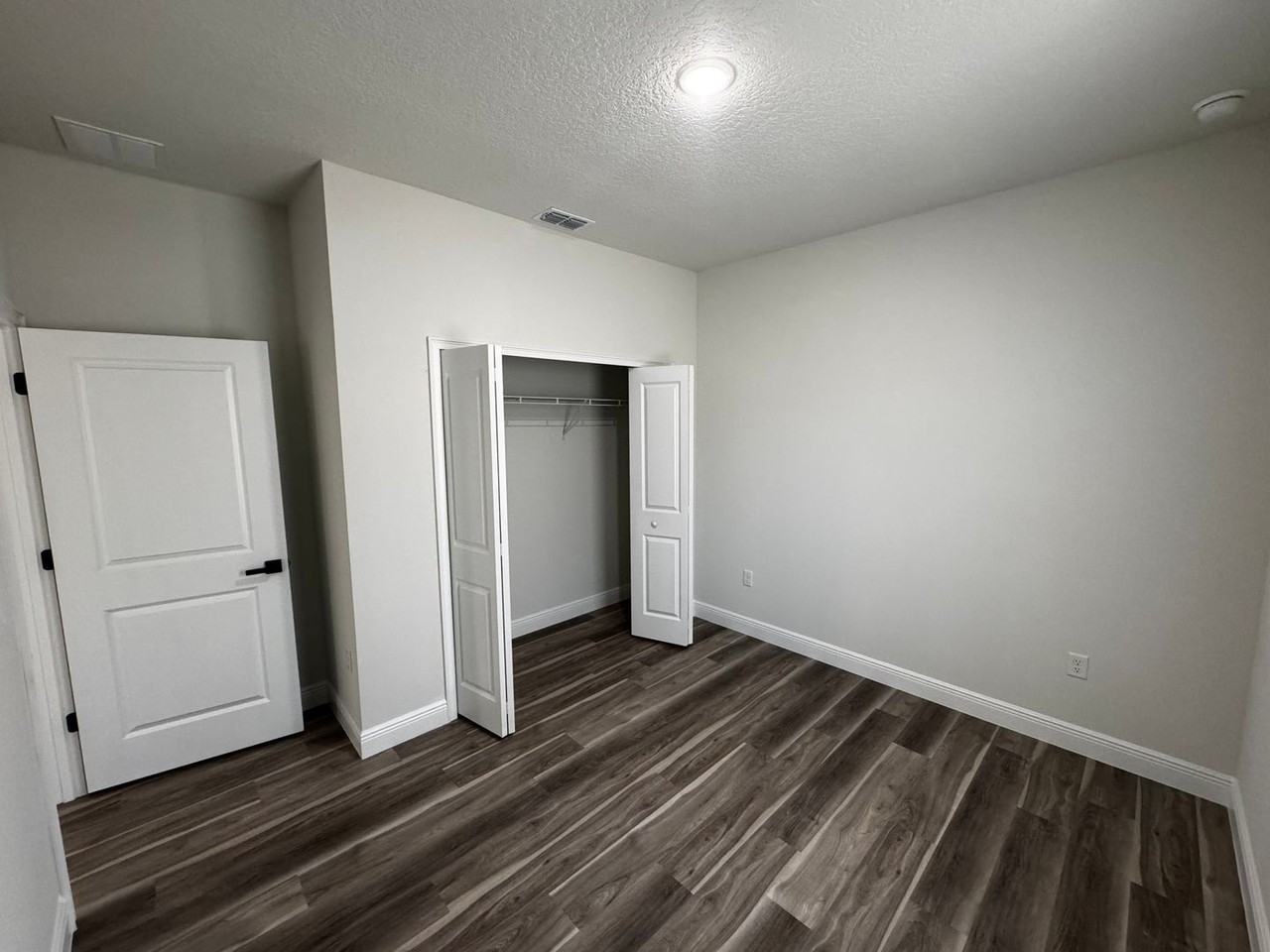 501 Marion Oaks Golf Way - Photo 4 of 14