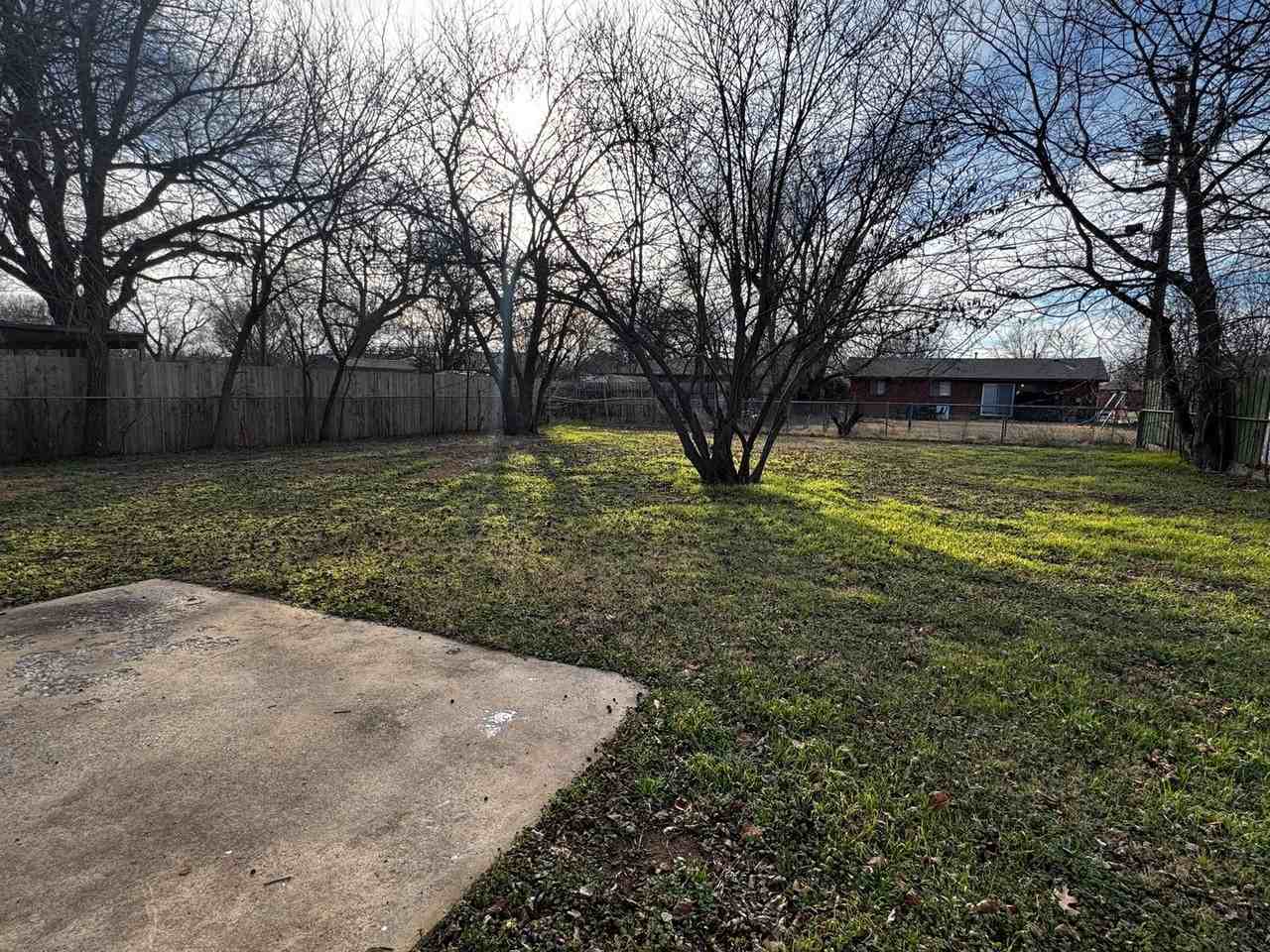 414 Nw 54th St - Photo 3 of 10