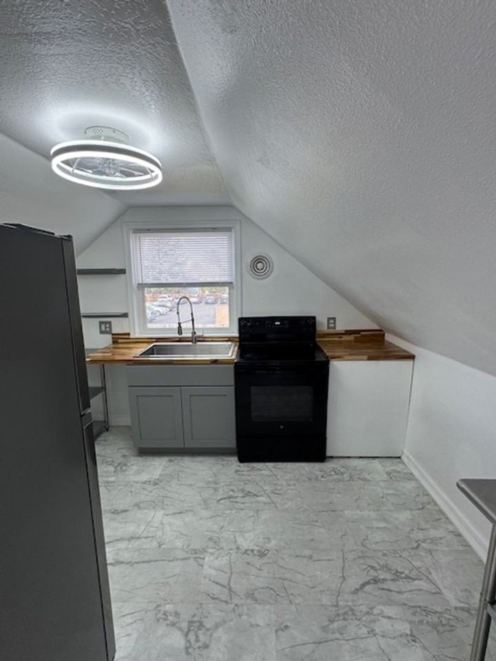 819 Taylor St - Photo 6 of 15