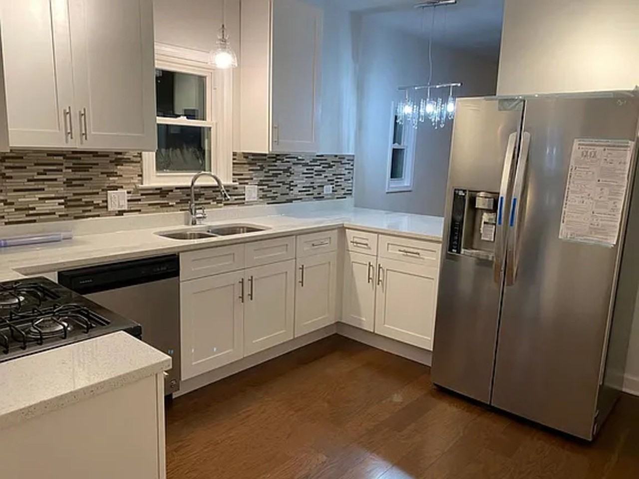 1034 Lathrop Ave - Photo 2 of 15