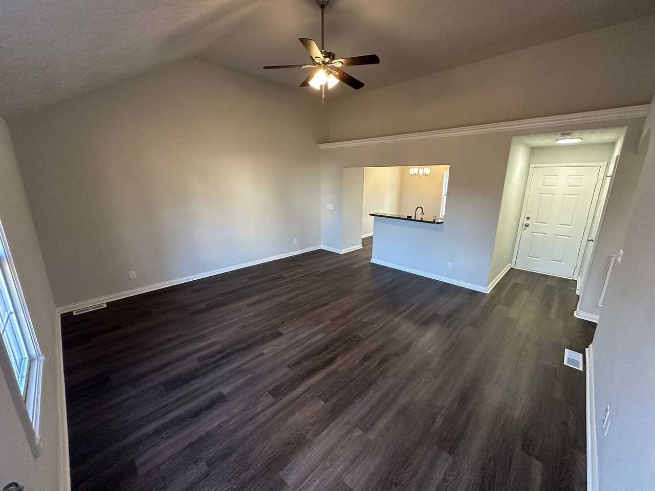 205 Christine Dr - Photo 4 of 19