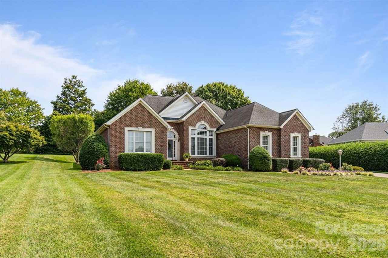 2936 Palmer Dr Ne - Photo 3 of 27